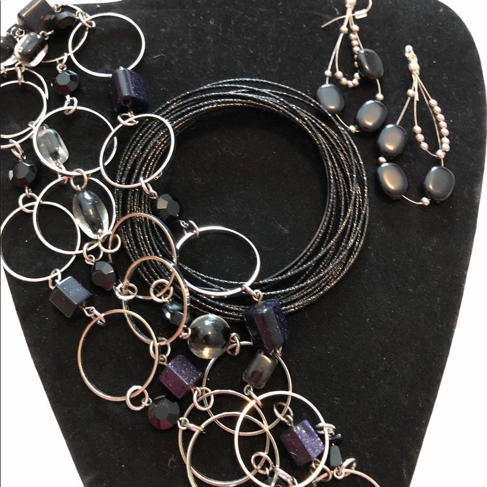 Lia Sofia silver 28 inch necklace with set nwot